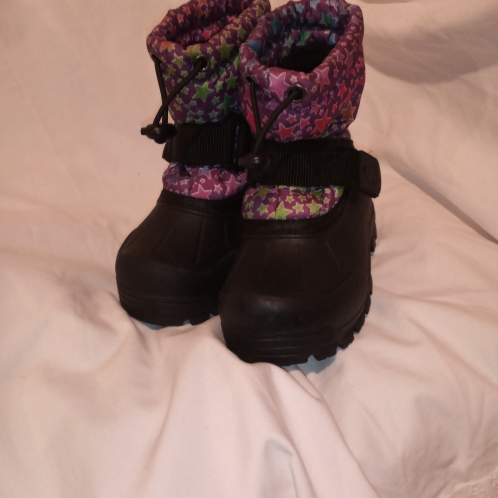 Northside black boots size 7 child